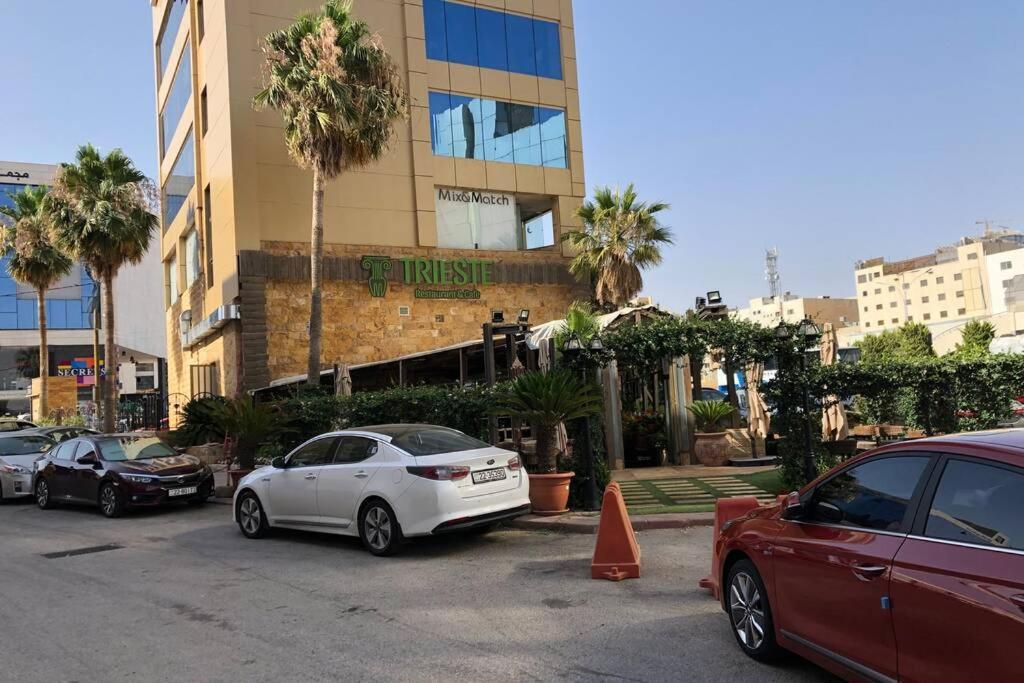 Luxury Apartment In Awesome Location In Amman Exteriör bild